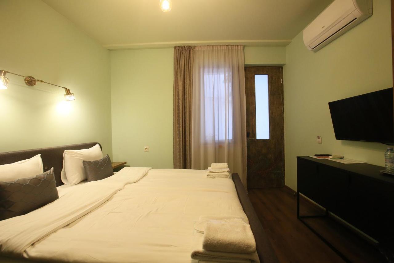Boutique Kosher Hotel Tourfa Тбилиси Экстерьер фото
